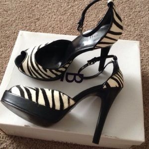 BAKERS ZEBRA PONY HAIR HEELS 7 1/2 B NWT